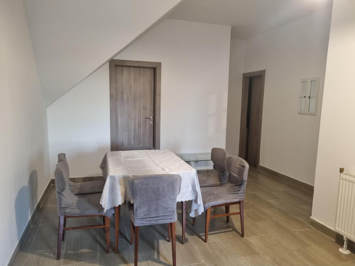 Sosto Apartman Szekesfehervar Exterior photo